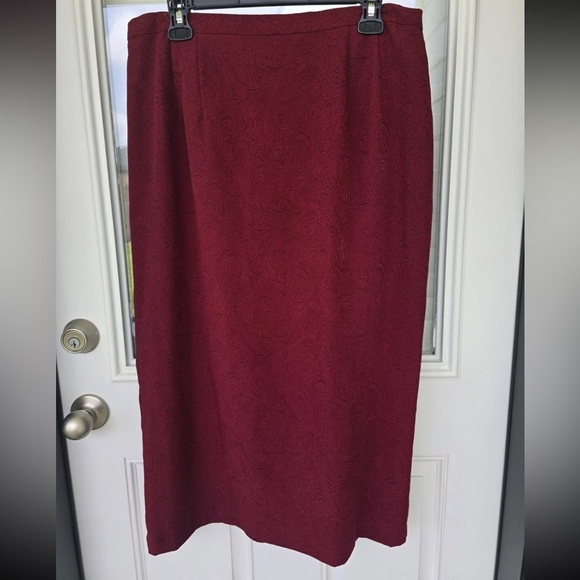 VTG Plaza South 2Piece Skirt Suit 14P Red Embroidery Long Sleeve Button Up - Picture 13 of 13